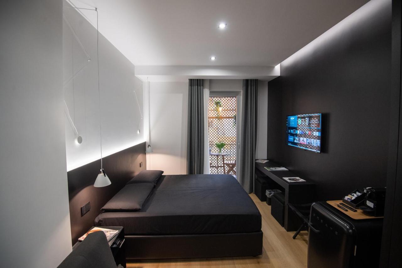 Contemporaneamente 147 - Modern & Comfort Rooms Bari Eksteriør bilde